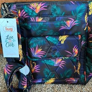 Lug Black Leopard Toss